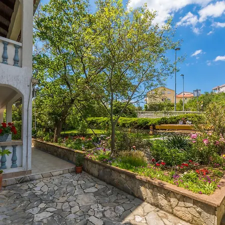 Panos Apartamento