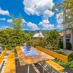 Panos 아파트 *