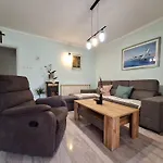 Panos 아파트 노비비노돌스키