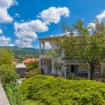 Panos 아파트