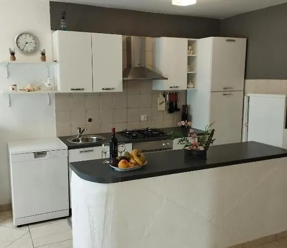 Panos Apartment Novi Vinodolski