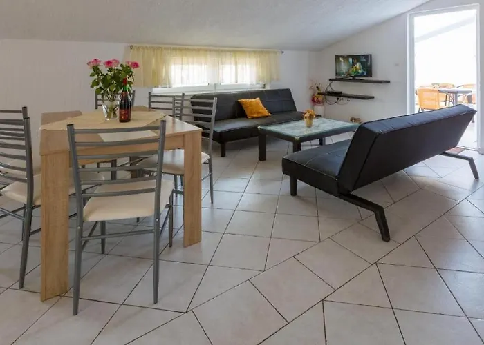 Apartment Panos Novi Vinodolski